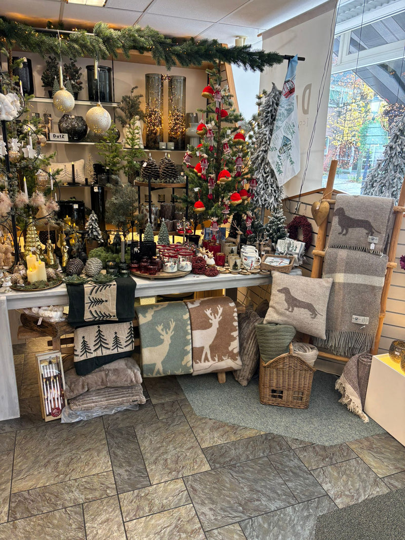 ANIMAL PRINT / JACQUARD