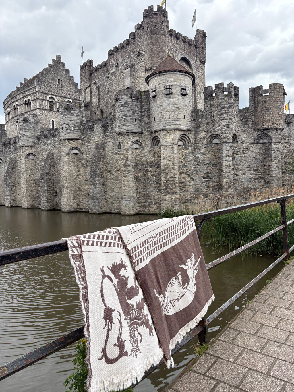 Ghent Cotton Throw - Tribute to our city